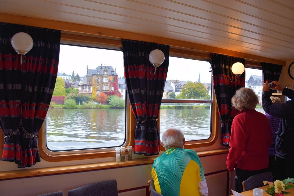 Hotelboat Allure Амстердам Екстериор снимка