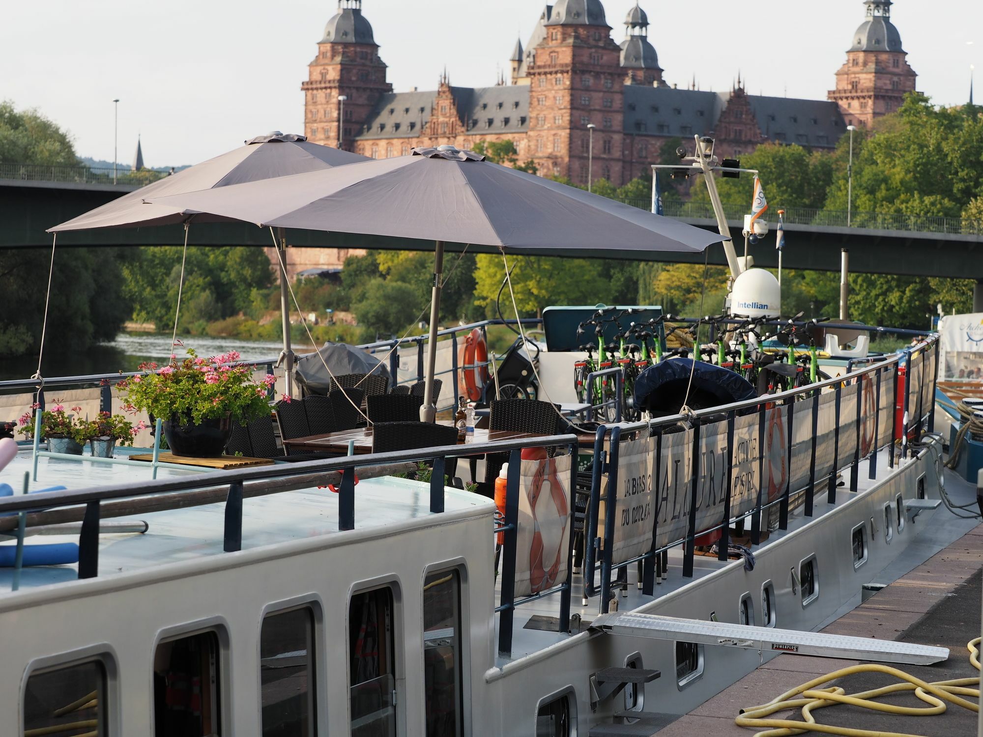 Hotelboat Allure Амстердам Екстериор снимка
